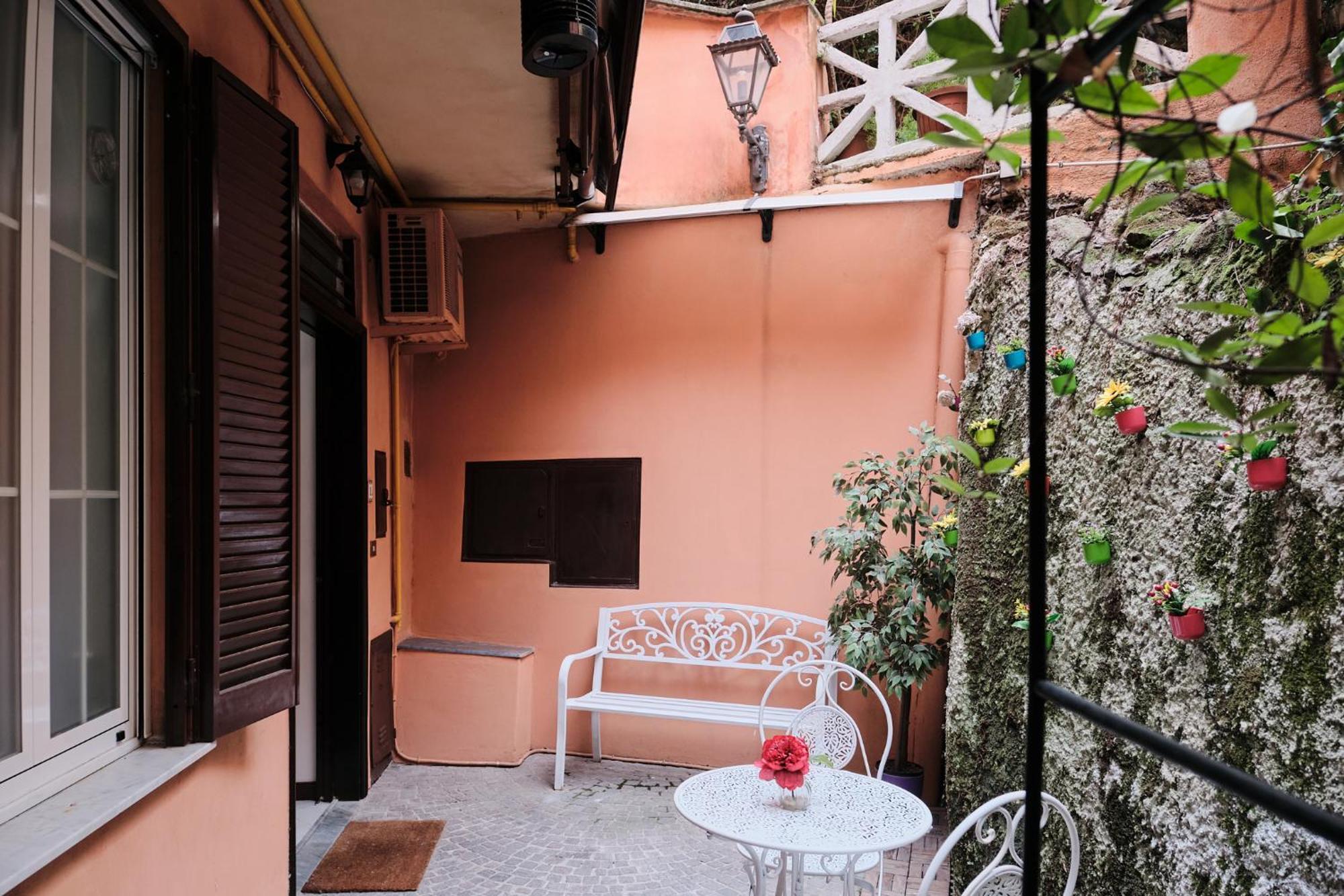 Trastevere- Flat Con Giardino, Ac, Wi-Fi & Netflix Rom Eksteriør billede